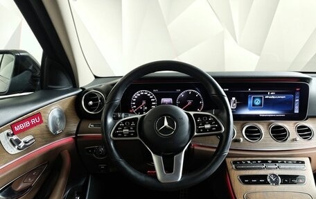 Mercedes-Benz E-Класс, 2018 год, 3 055 000 рублей, 20 фотография