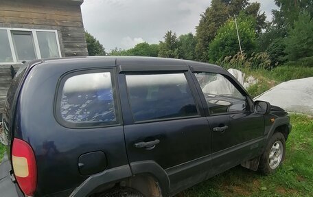 Chevrolet Niva I рестайлинг, 2005 год, 270 000 рублей, 5 фотография
