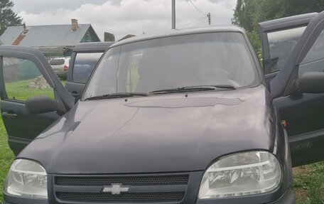 Chevrolet Niva I рестайлинг, 2005 год, 270 000 рублей, 10 фотография