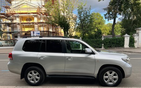 Toyota Land Cruiser 200, 2010 год, 3 050 000 рублей, 3 фотография