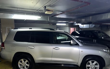 Toyota Land Cruiser 200, 2010 год, 3 050 000 рублей, 13 фотография