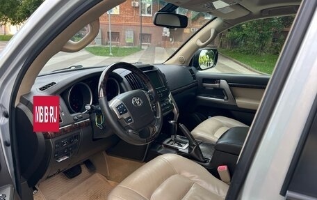 Toyota Land Cruiser 200, 2010 год, 3 050 000 рублей, 17 фотография