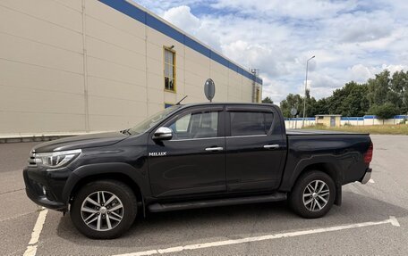 Toyota Hilux VIII, 2016 год, 3 700 000 рублей, 3 фотография