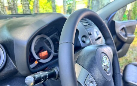 Toyota RAV4, 2008 год, 1 050 000 рублей, 18 фотография