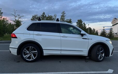 Volkswagen Tiguan II, 2021 год, 3 600 000 рублей, 2 фотография