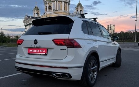 Volkswagen Tiguan II, 2021 год, 3 600 000 рублей, 3 фотография