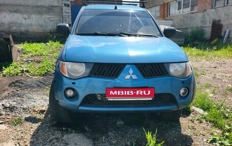 Mitsubishi L200 IV рестайлинг, 2008 год, 749 000 рублей, 1 фотография
