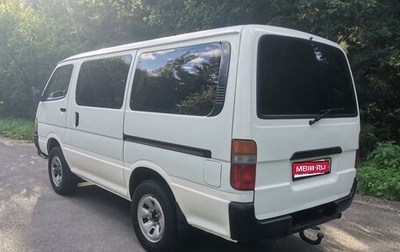Toyota HiAce H50 H60 H70, 1984 год, 700 000 рублей, 1 фотография