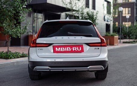 Volvo V90 Cross Country I рестайлинг, 2023 год, 7 100 000 рублей, 12 фотография