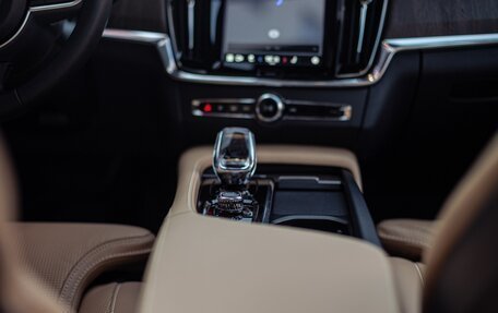 Volvo V90 Cross Country I рестайлинг, 2023 год, 7 100 000 рублей, 24 фотография
