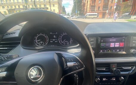 Skoda Rapid II, 2022 год, 1 790 000 рублей, 5 фотография