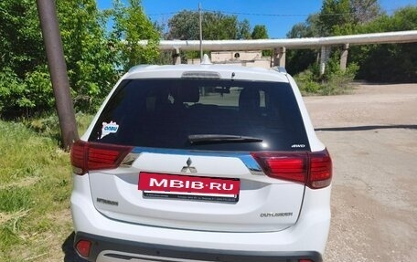 Mitsubishi Outlander III рестайлинг 3, 2019 год, 2 480 000 рублей, 7 фотография