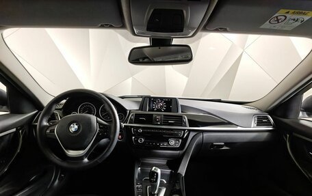 BMW 3 серия, 2016 год, 1 859 000 рублей, 10 фотография