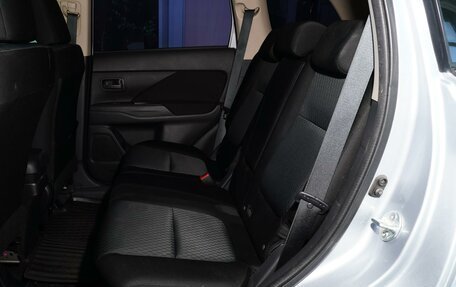 Mitsubishi Outlander III рестайлинг 3, 2012 год, 1 348 000 рублей, 9 фотография