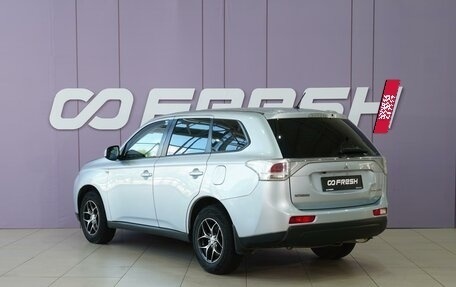 Mitsubishi Outlander III рестайлинг 3, 2012 год, 1 348 000 рублей, 2 фотография