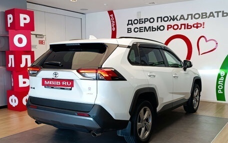 Toyota RAV4, 2020 год, 3 150 000 рублей, 4 фотография