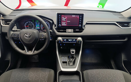 Toyota RAV4, 2020 год, 3 150 000 рублей, 10 фотография