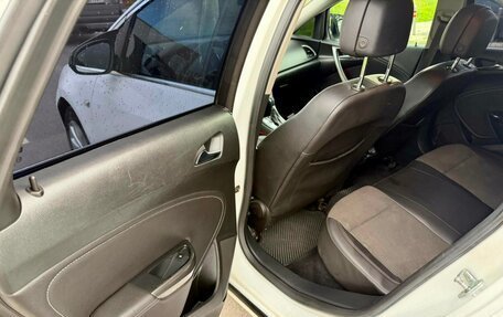 Opel Astra J, 2012 год, 675 000 рублей, 12 фотография