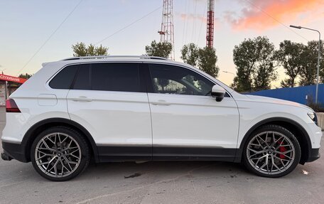 Volkswagen Tiguan II, 2019 год, 3 250 000 рублей, 3 фотография