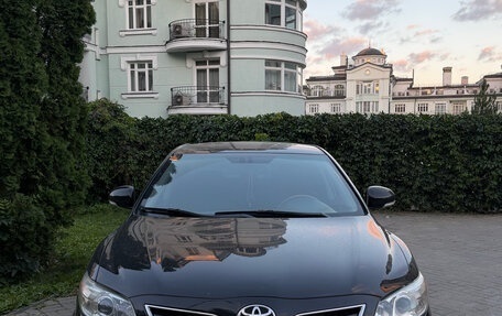 Toyota Camry, 2011 год, 1 100 000 рублей, 24 фотография