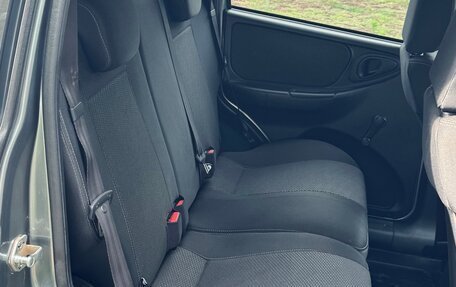 Chevrolet Niva I рестайлинг, 2019 год, 900 000 рублей, 21 фотография
