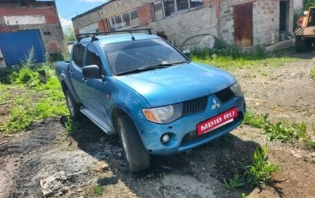 Mitsubishi L200 IV рестайлинг, 2008 год, 749 000 рублей, 2 фотография