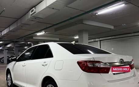 Toyota Camry, 2013 год, 1 299 999 рублей, 10 фотография