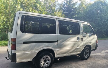 Toyota HiAce H50 H60 H70, 1984 год, 700 000 рублей, 6 фотография