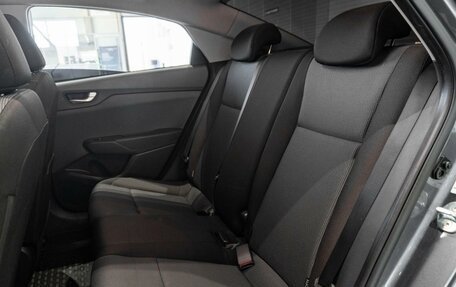 Hyundai Solaris II рестайлинг, 2021 год, 1 719 000 рублей, 14 фотография