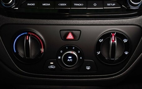 Hyundai Solaris II рестайлинг, 2021 год, 1 719 000 рублей, 19 фотография