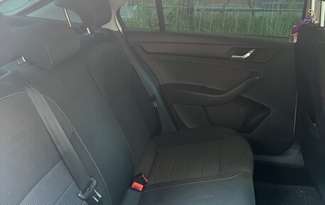 Skoda Rapid I, 2015 год, 710 000 рублей, 5 фотография