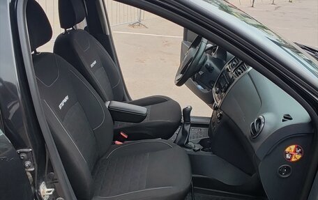 Renault Sandero II рестайлинг, 2016 год, 850 000 рублей, 12 фотография