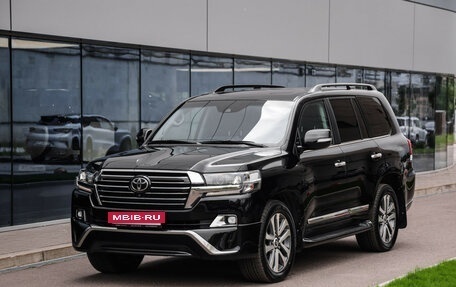 Toyota Land Cruiser 200, 2016 год, 5 999 000 рублей, 3 фотография