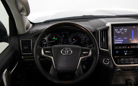 Toyota Land Cruiser 200, 2016 год, 5 999 000 рублей, 14 фотография