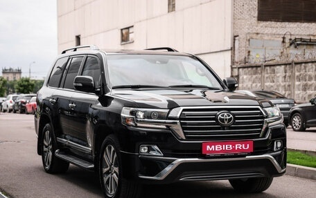 Toyota Land Cruiser 200, 2016 год, 5 999 000 рублей, 6 фотография