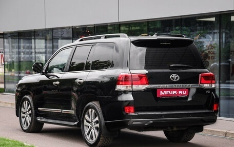 Toyota Land Cruiser 200, 2016 год, 5 999 000 рублей, 9 фотография