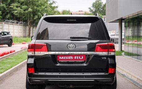 Toyota Land Cruiser 200, 2016 год, 5 999 000 рублей, 8 фотография