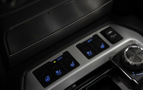 Toyota Land Cruiser 200, 2016 год, 5 999 000 рублей, 20 фотография