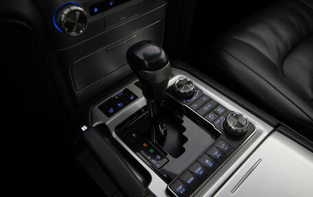 Toyota Land Cruiser 200, 2016 год, 5 999 000 рублей, 19 фотография