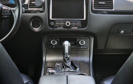 Volkswagen Touareg III, 2011 год, 2 170 000 рублей, 9 фотография