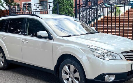 Subaru Outback IV рестайлинг, 2012 год, 1 690 000 рублей, 2 фотография