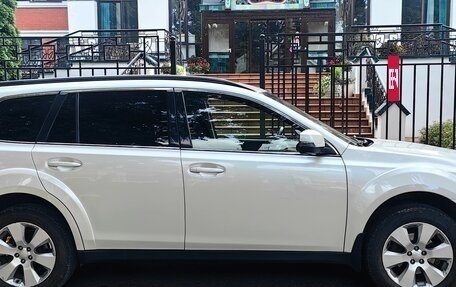 Subaru Outback IV рестайлинг, 2012 год, 1 690 000 рублей, 3 фотография