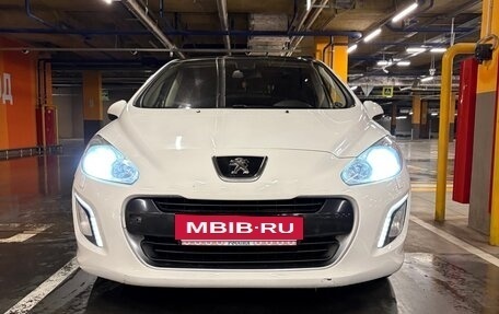 Peugeot 308 II, 2011 год, 529 000 рублей, 2 фотография