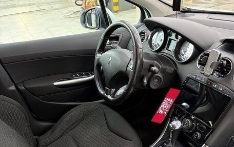 Peugeot 308 II, 2011 год, 529 000 рублей, 4 фотография