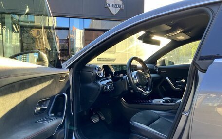 Mercedes-Benz CLA, 2019 год, 2 550 000 рублей, 5 фотография
