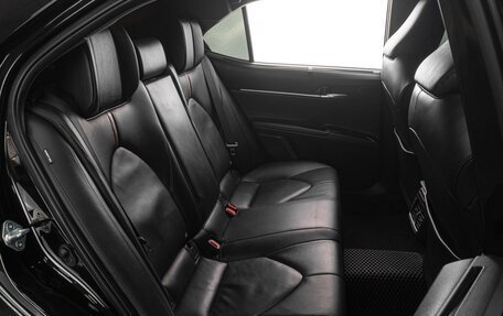 Toyota Camry, 2019 год, 3 210 000 рублей, 9 фотография