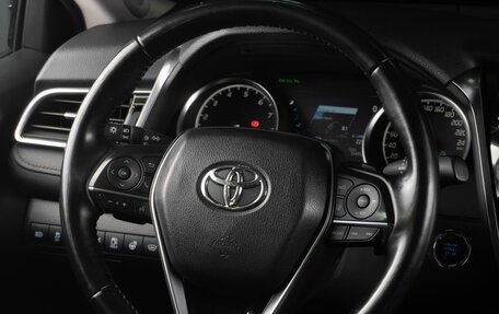 Toyota Camry, 2019 год, 3 210 000 рублей, 28 фотография