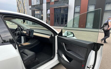 Tesla Model Y I, 2020 год, 3 700 000 рублей, 10 фотография