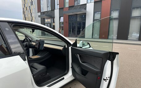 Tesla Model Y I, 2020 год, 3 700 000 рублей, 15 фотография