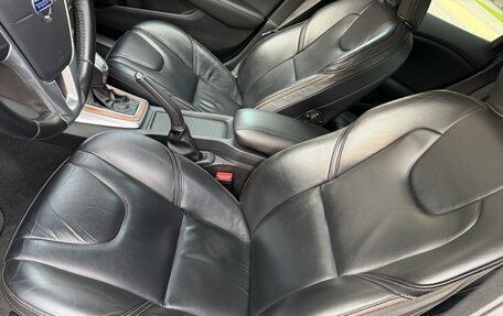 Volvo V40 Cross Country I, 2013 год, 1 850 000 рублей, 10 фотография